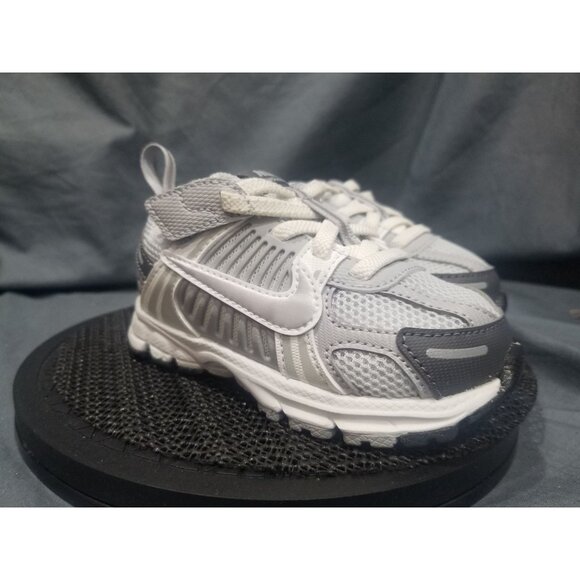 Nike Boys Vomero 5 (TD) Sneakers Mesh Pure Platinum Silver Size 7 NEW IN BOX! - Picture 5 of 11